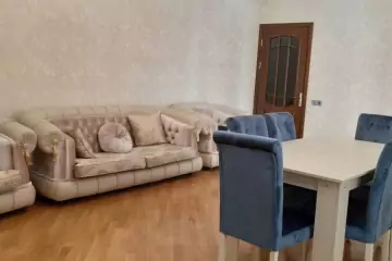 Aylıq Kirayə Yeni Tikili Tbilisi Prospektida