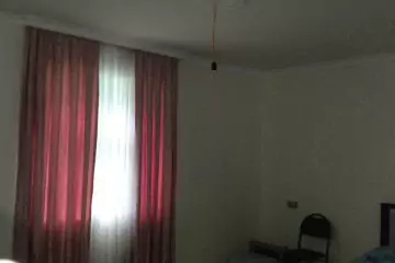 Satılır Həyət Evi Bum Qəsəbəsində