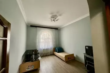 Aylıq Kirayə Həyət Evi Keşlədə