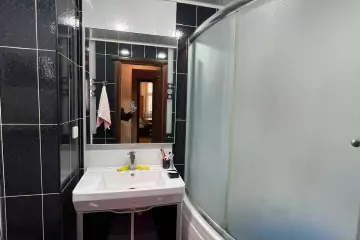 Satılır Yeni Tikili 9-cu Mikrorayonda