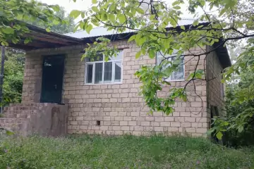 Satılır Həyət Evi Bum Qəsəbəsində
