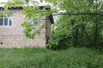 Satılır Həyət Evi Bum Qəsəbəsində