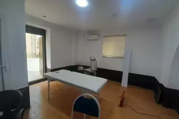 Aylıq Kirayə Obyekt Beşmərtəbədə