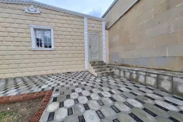Satılır Həyət Evi Bakıda