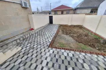 Satılır Həyət Evi Bakıda