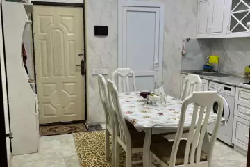 Satılır Həyət Evi Buzovnada