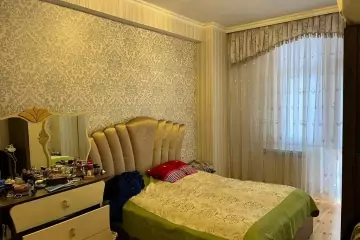 Satılır Yeni Tikili Bakı Kinoteatrıda
