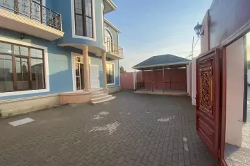 Satılır Həyət Evi Buzovnada