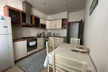 Aylıq Kirayə Yeni Tikili Cavanşir Küçəsində