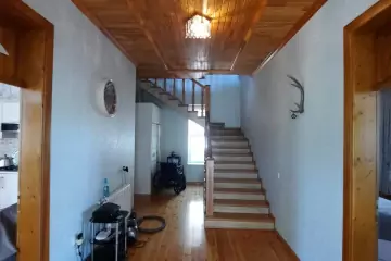 Satılır Bağ Evi Mərdəkanda