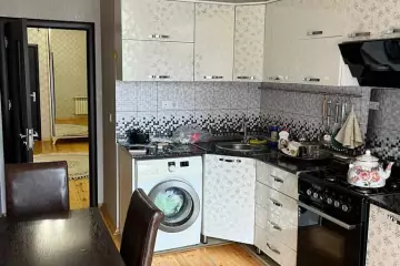 Satılır Yeni Tikili Bakı Kinoteatrıda