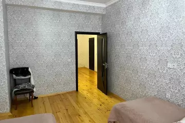 Satılır Yeni Tikili Bakı Kinoteatrıda