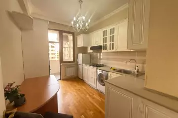 Satılır Yeni Tikili 8-ci Kilometrdə