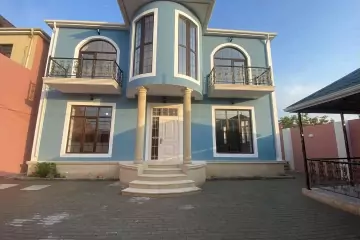 Satılır Həyət Evi Buzovnada