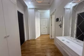 Satılır Yeni Tikili 8-ci Kilometrdə