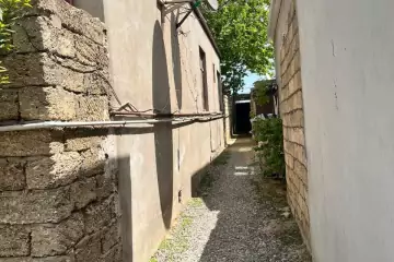 Satılır Həyət Evi Buzovnada