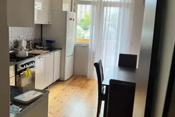 Satılır Yeni Tikili Bakı Kinoteatrıda