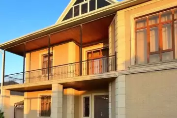Satılır Həyət Evi Binədə