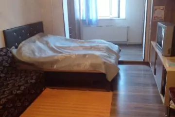 Satılır Köhnə Tikili Bakıxanovda
