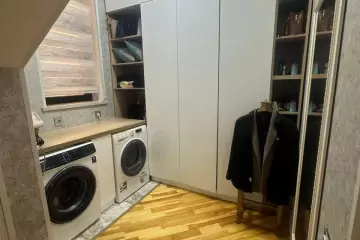 Satılır Həyət Evi Badamdarda
