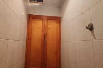 Satılır Köhnə Tikili Bakı Kinoteatrıda