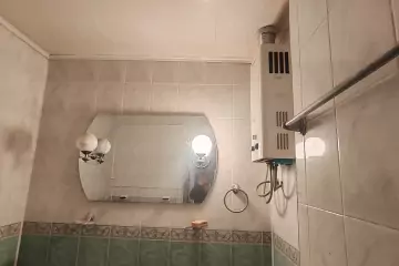 Satılır Köhnə Tikili Bakı Kinoteatrıda
