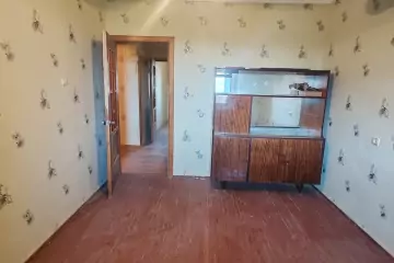 Satılır Köhnə Tikili Bakı Kinoteatrıda