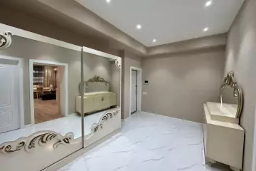 Aylıq Kirayə Yeni Tikili Gənclik Mallda