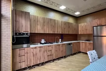 Satılır Həyət Evi Binədə