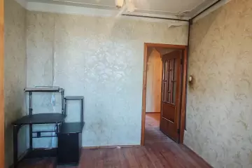 Satılır Köhnə Tikili Bakı Kinoteatrıda