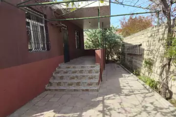 Satılır Həyət Evi Buzovnada
