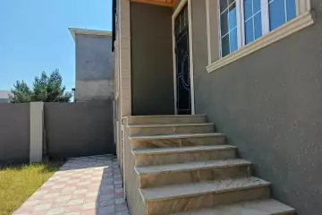 Satılır Həyət Evi Yeni Ramana Qəsəbəsida