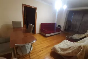 Aylıq Kirayə Köhnə Tikili Elmler Akademiyasıda