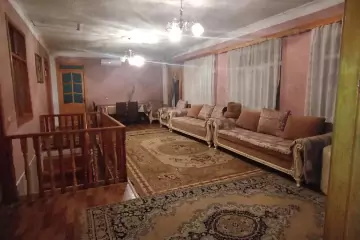 Satılır Həyət Evi Fəhlə Prospekti - Rabocidə