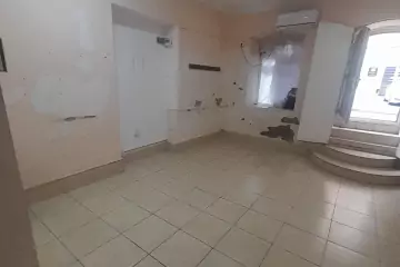 Aylıq Kirayə Obyekt Beşmərtəbədə