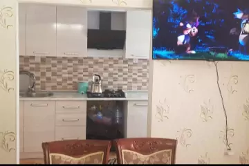 Satılır Həyət Evi Binədə