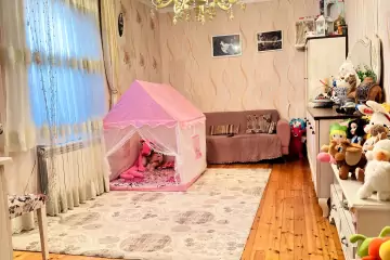 Satılır Həyət Evi Fəhlə Prospekti - Rabocidə