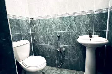 Satılır Həyət Evi Fəhlə Prospekti - Rabocidə