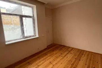 Satılır Həyət Evi Bakıda