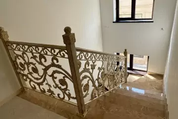Satılır Həyət Evi Köhnə Günəşlidə