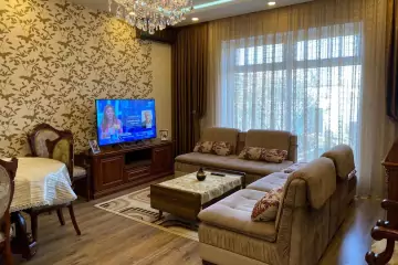 Satılır Həyət Evi Buzovnada