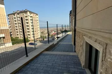 Satılır Həyət Evi Köhnə Günəşlidə