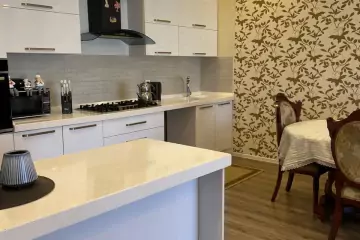 Satılır Həyət Evi Buzovnada