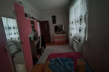 Satılır Həyət Evi Lökbatanda