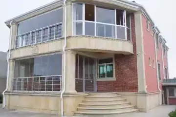 Satılır Həyət Evi Buzovnada