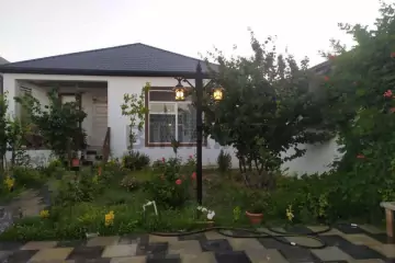 Satılır Həyət Evi Buzovnada