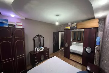 Satılır Köhnə Tikili Yeni Günəşlidə