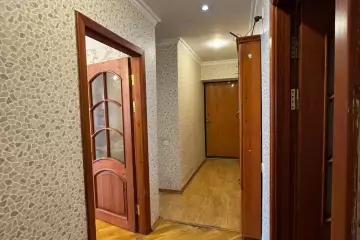 Satılır Köhnə Tikili Elmler Akademiyasıda