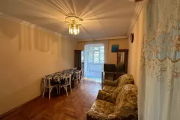 Aylıq Kirayə Köhnə Tikili Montində