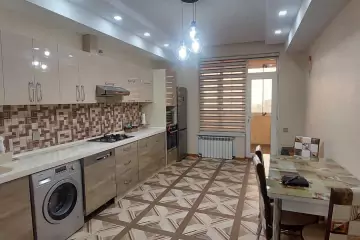 Satılır Yeni Tikili 8-ci Kilometrdə